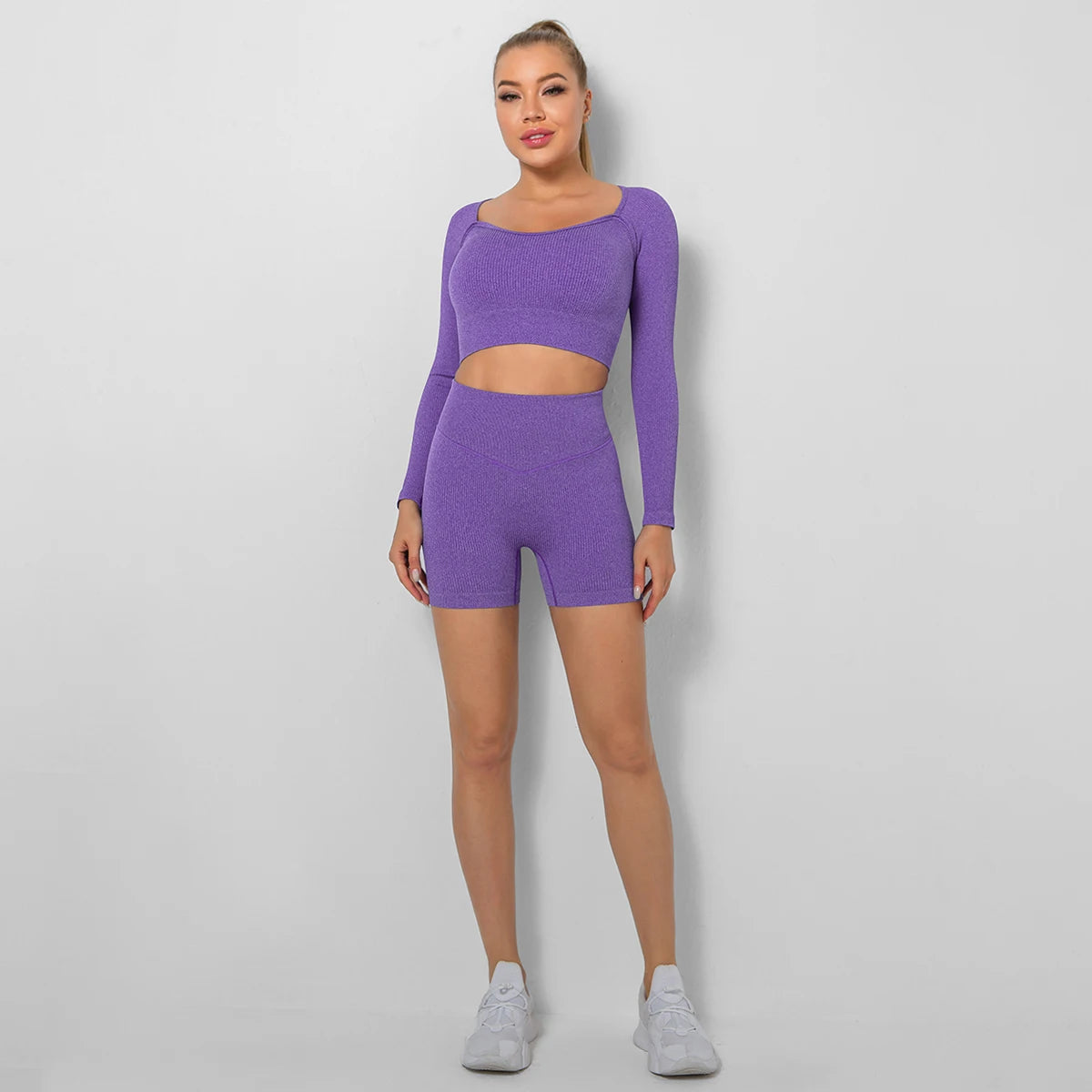 2-Piece Seamless Set – Crop Top & Shorts