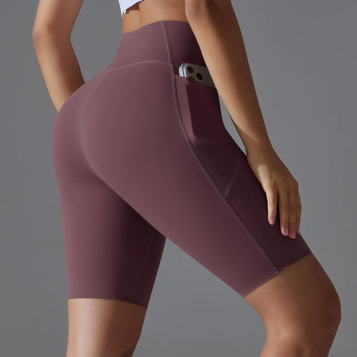 Seamless High-Waist Shorts – Comfortable & Supportive