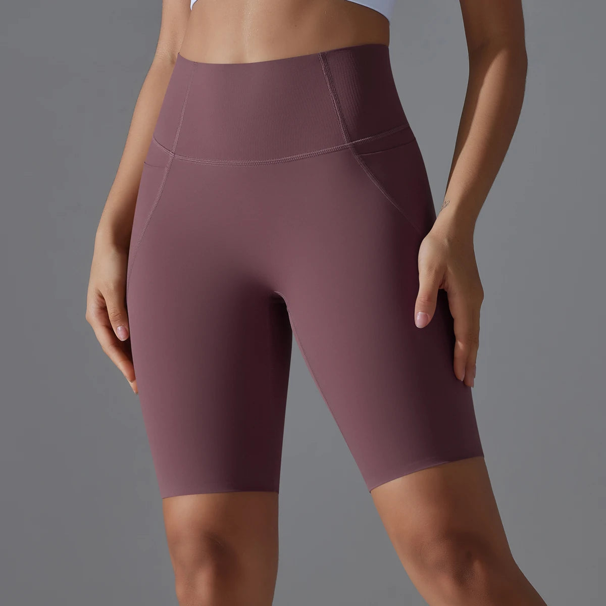 Seamless High-Waist Shorts – Comfortable & Supportive