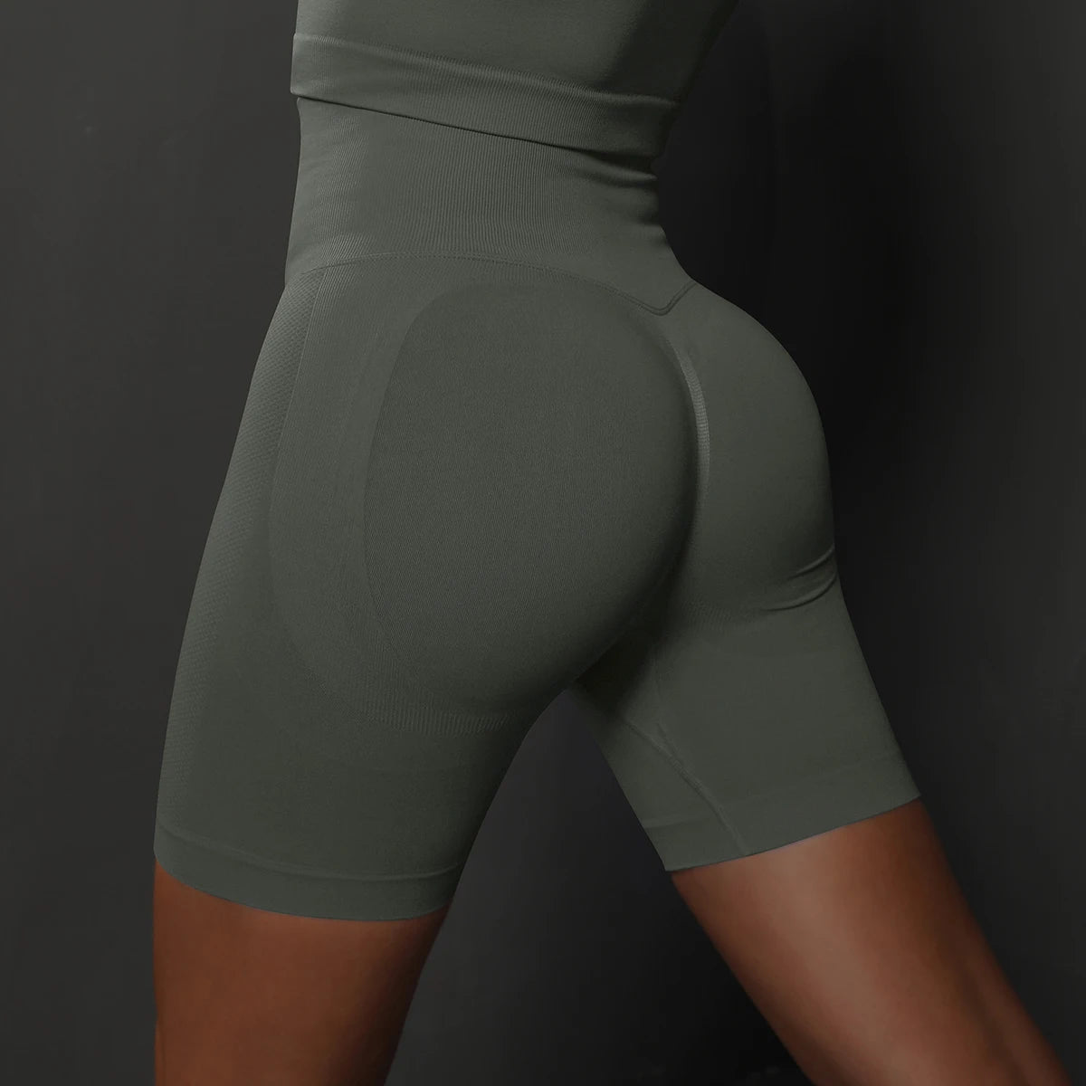 High-Waist Seamless Shorts – Effortless Comfort & Sculpting