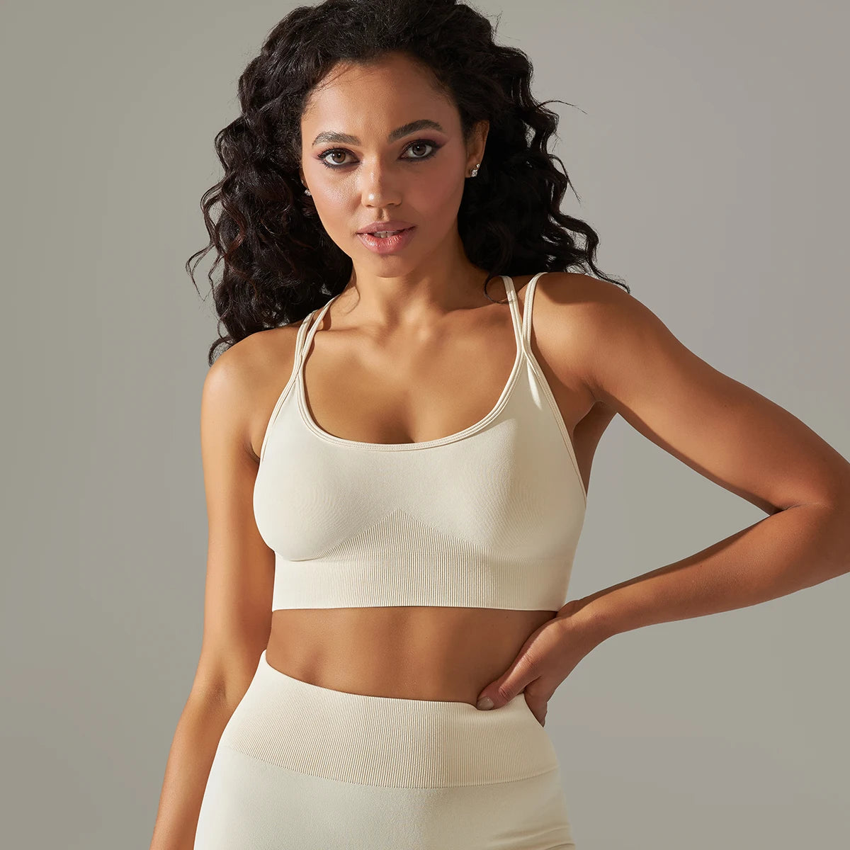 Women's Seamless Cross-Strap Bra