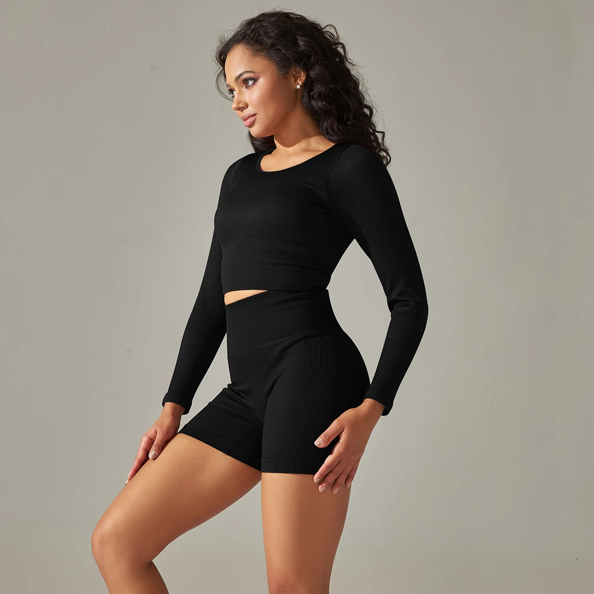 Seamless Set with Long Sleeve Crop Top & Shorts