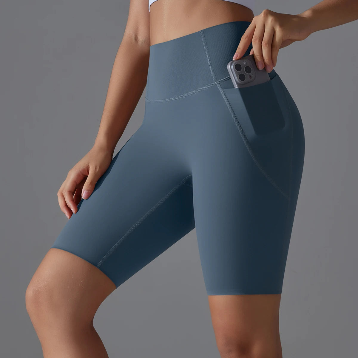 Seamless High-Waist Shorts – Comfortable & Supportive